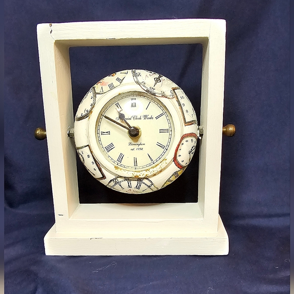 Tabletop Clock